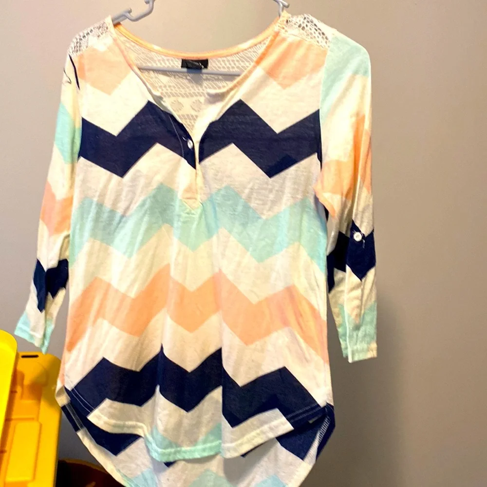 Blouse - Picture 1 of 3